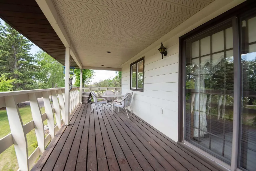28319 Township Road 384 Rural Red Deer County AB T4S 2A4