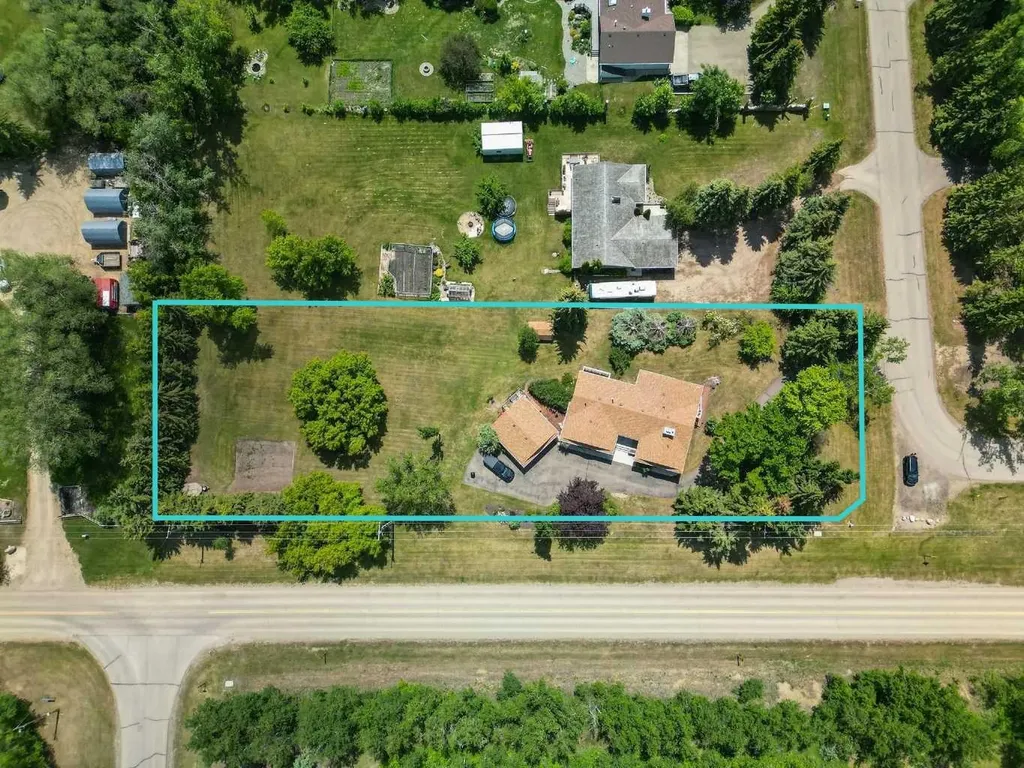 28319 Township Road 384 Rural Red Deer County AB T4S 2A4