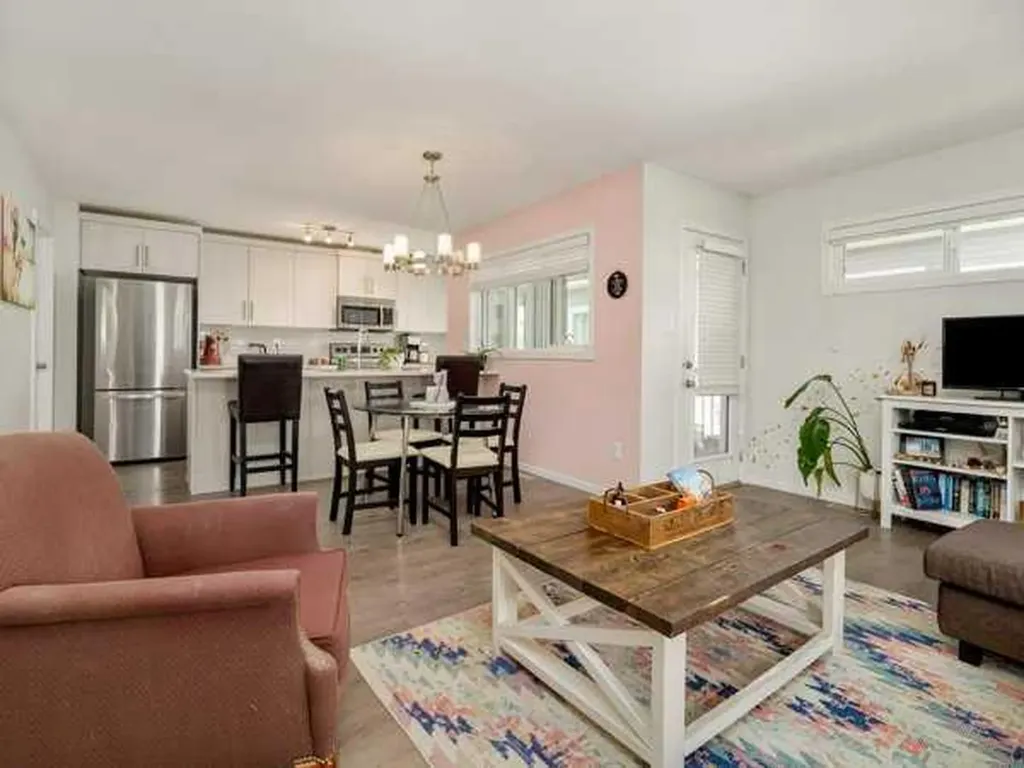 210 Firelight Way W Lethbridge AB T1J 5T3