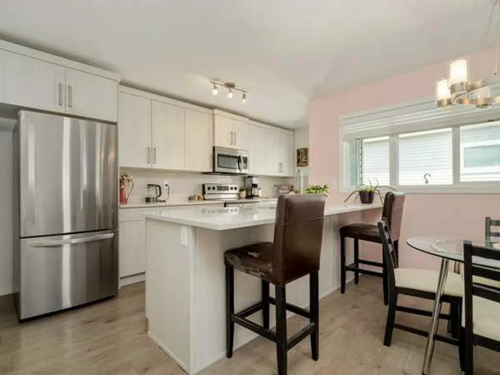 210 Firelight Way W Lethbridge AB T1J 5T3