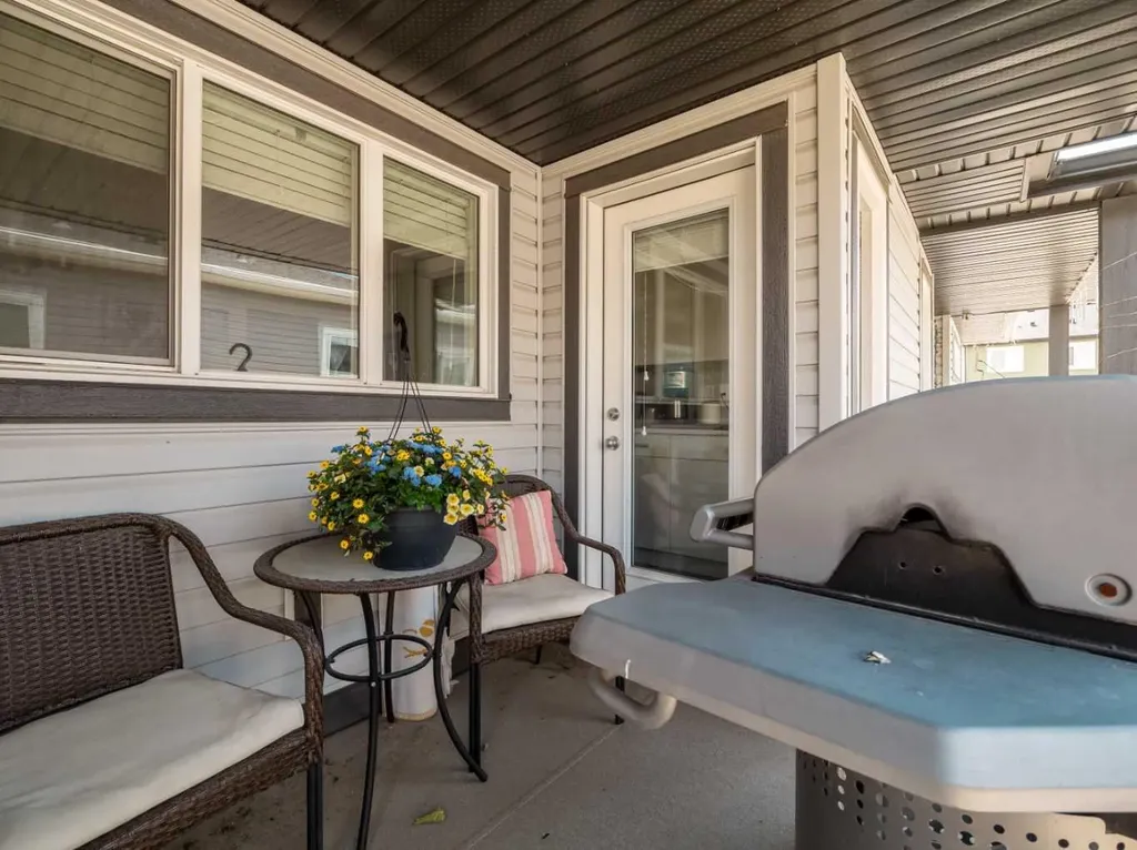 210 Firelight Way W Lethbridge AB T1J 5T3