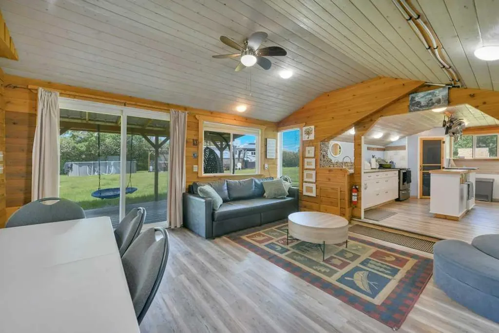 43336 Range Road 215 Rural Camrose County AB T0B 1M0