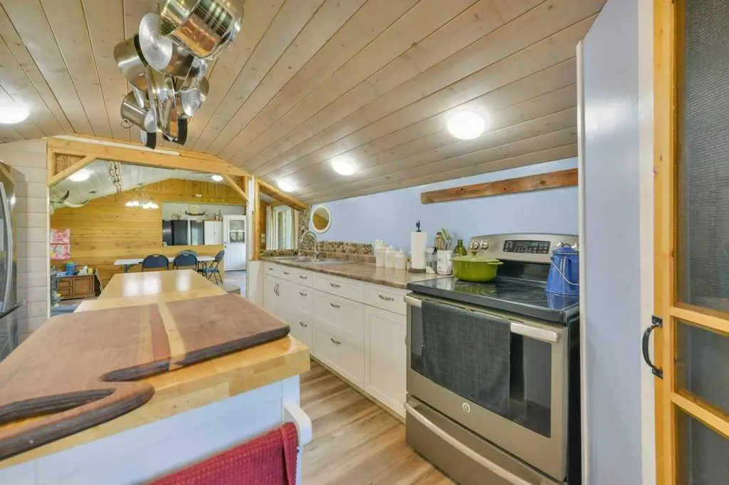 43336 Range Road 215 Rural Camrose County AB T0B 1M0