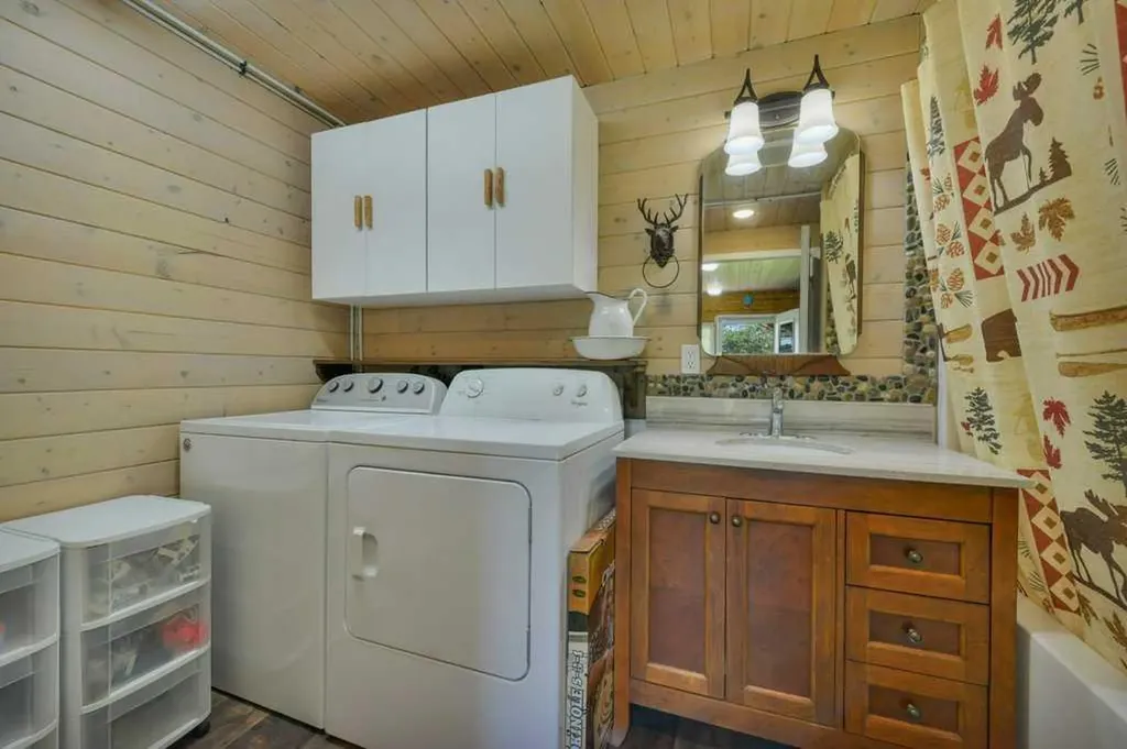 43336 Range Road 215 Rural Camrose County AB T0B 1M0
