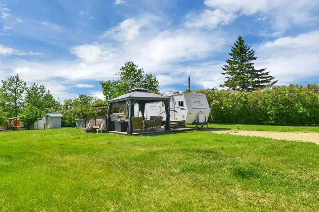 43336 Range Road 215 Rural Camrose County AB T0B 1M0