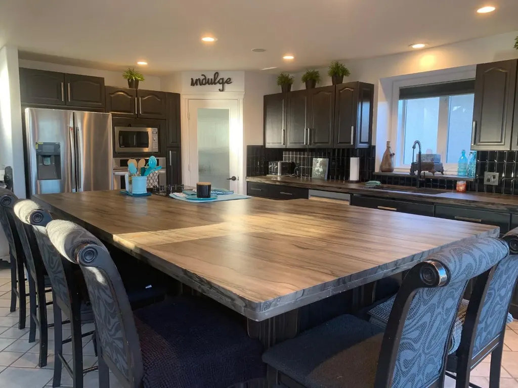 11909 Cygnet Boulevard Grande Prairie AB T8X1L9
