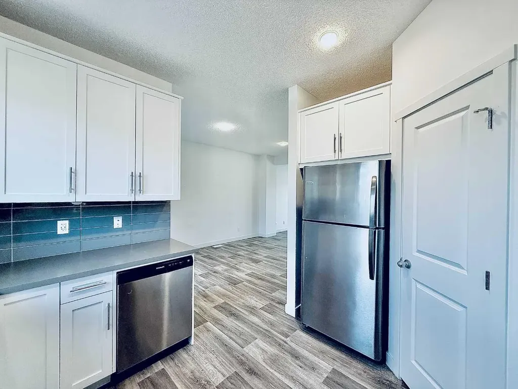 189 Carringvue Way NW Calgary AB T3P 1K6