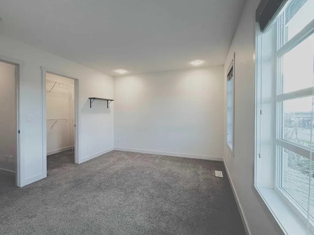 189 Carringvue Way NW Calgary AB T3P 1K6