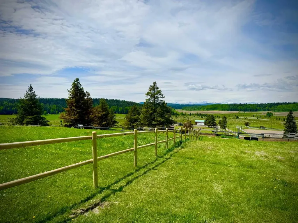 282175 Range Road 55 Rural Rocky View County AB T4C 2W1