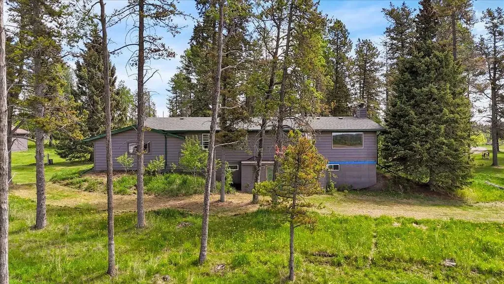 282175 Range Road 55 Rural Rocky View County AB T4C 2W1
