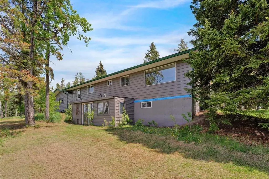 282175 Range Road 55 Rural Rocky View County AB T4C 2W1