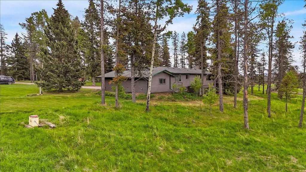 282175 Range Road 55 Rural Rocky View County AB T4C 2W1