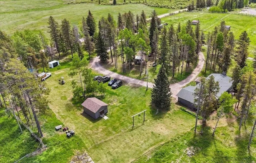282175 Range Road 55 Rural Rocky View County AB T4C 2W1