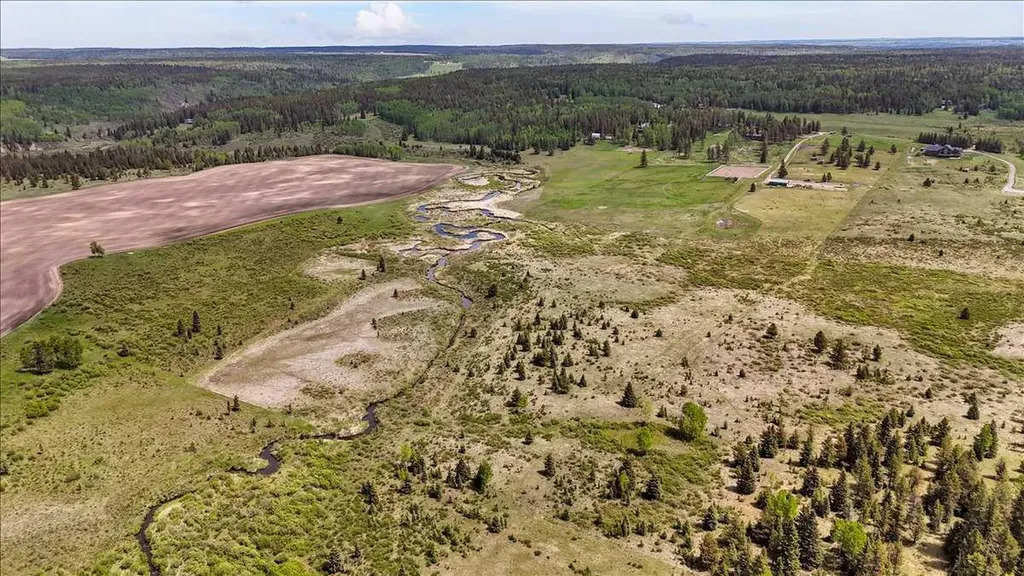 282175 Range Road 55 Rural Rocky View County AB T4C 2W1