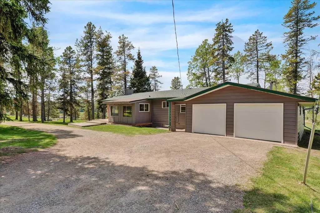 282175 Range Road 55 Rural Rocky View County AB T4C 2W1