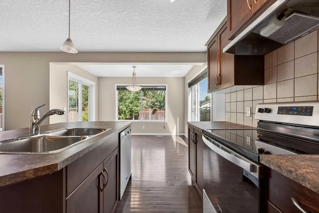 162 Cranwell Square SE Calgary AB T3M 0B9