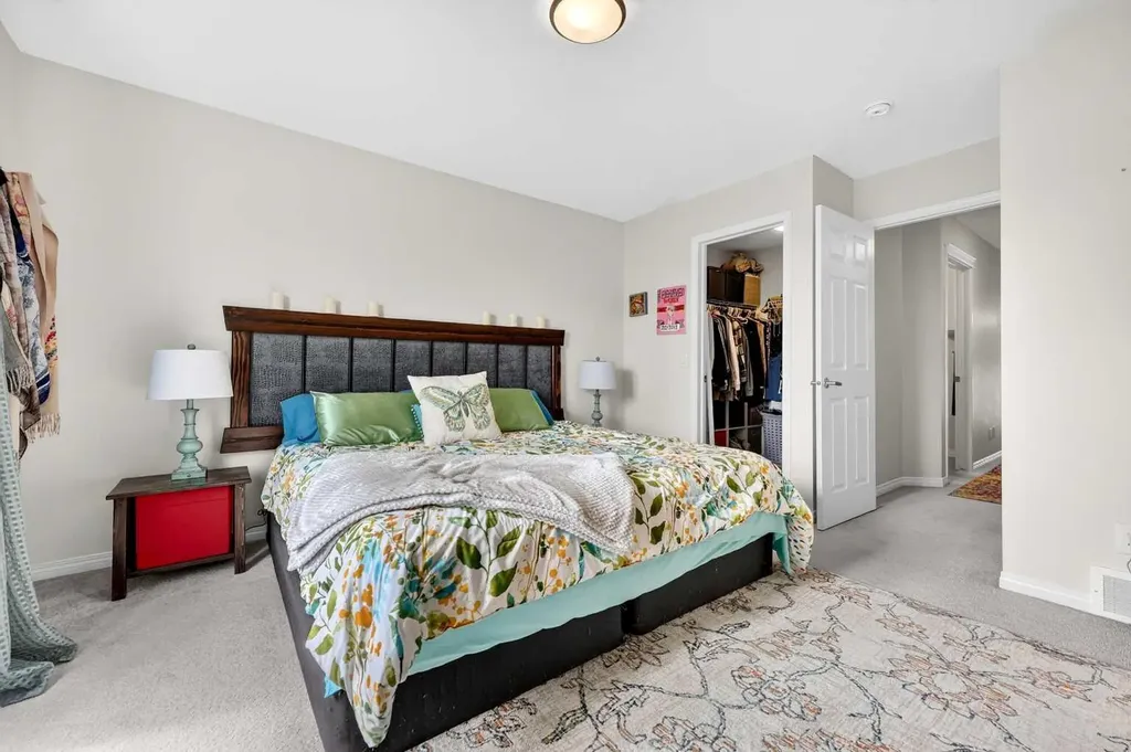 51 Buckskin Way Cochrane AB T4C 2P1