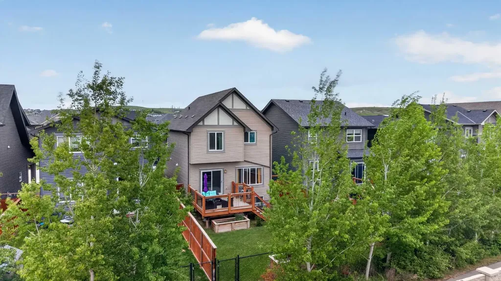 51 Buckskin Way Cochrane AB T4C 2P1