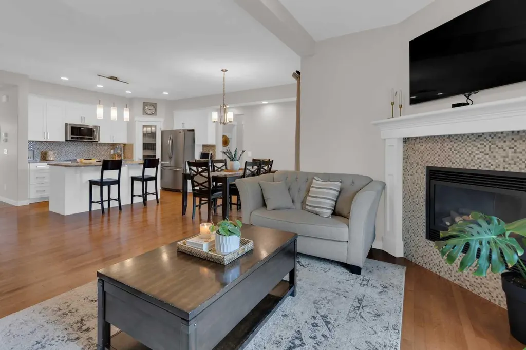 1373 Ravenswood Drive SE Airdrie AB T4A 0L8