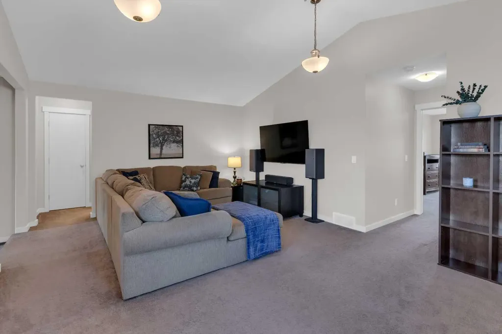 1373 Ravenswood Drive SE Airdrie AB T4A 0L8
