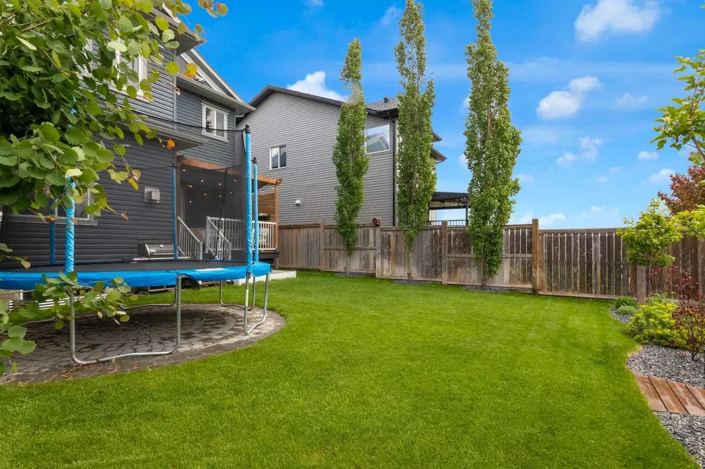 1373 Ravenswood Drive SE Airdrie AB T4A 0L8