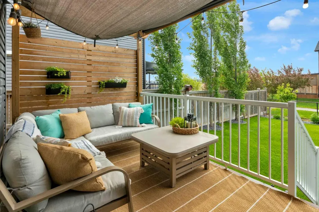 1373 Ravenswood Drive SE Airdrie AB T4A 0L8