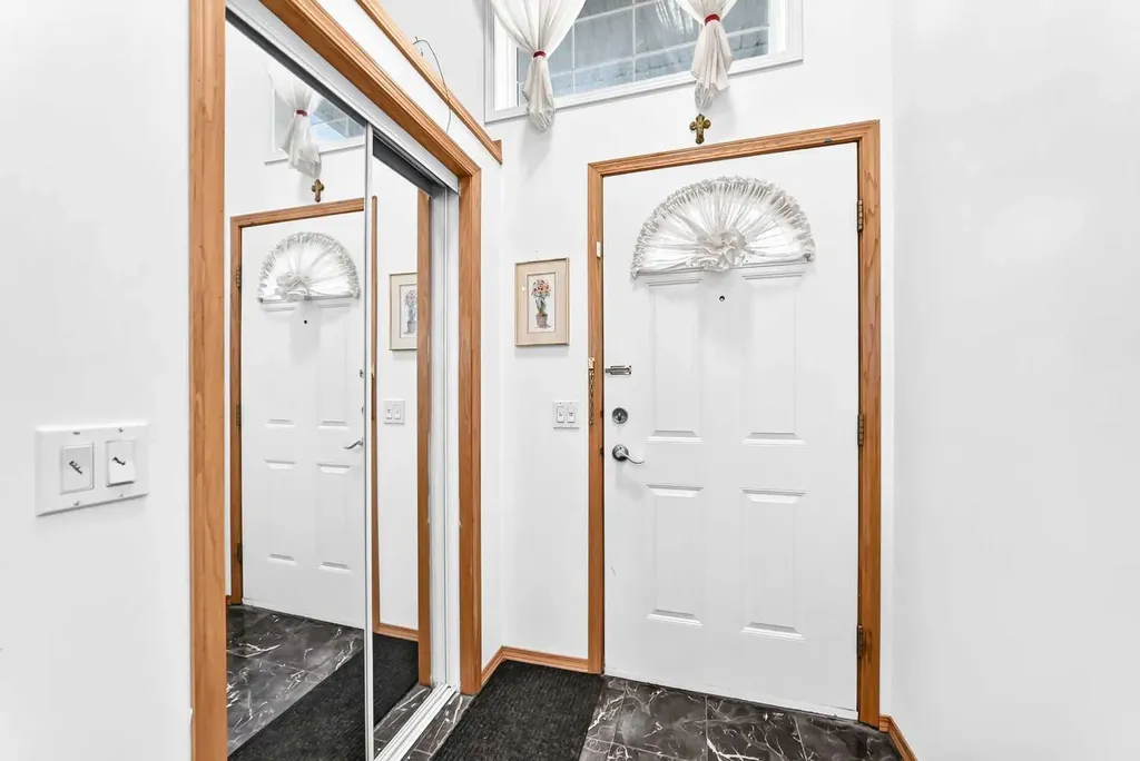 98 Country Hills Heights NW Calgary AB T3K4Y6