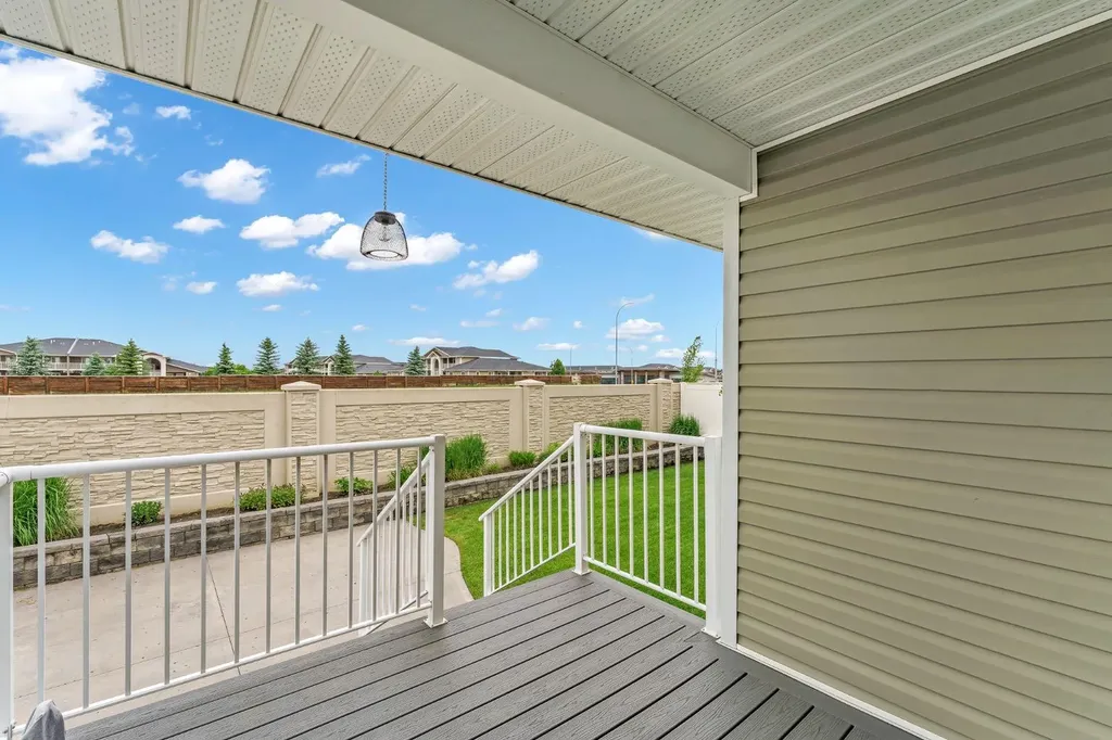 48 Somerside Way SE Medicine Hat AB T1B0M1