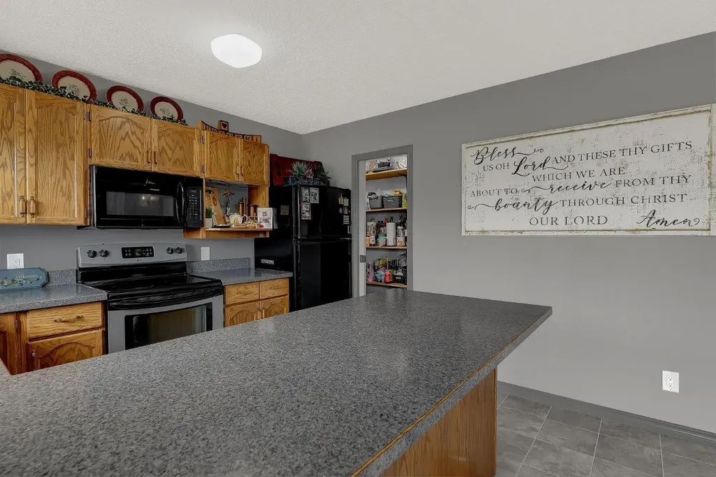 11429 110 Avenue Crescent Fairview AB T0H 1L0