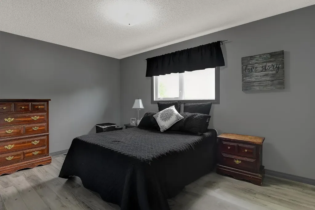 11429 110 Avenue Crescent Fairview AB T0H 1L0