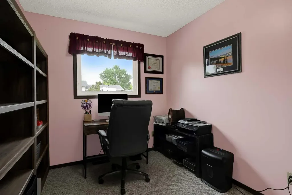 11429 110 Avenue Crescent Fairview AB T0H 1L0