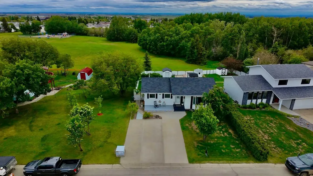 11429 110 Avenue Crescent Fairview AB T0H 1L0