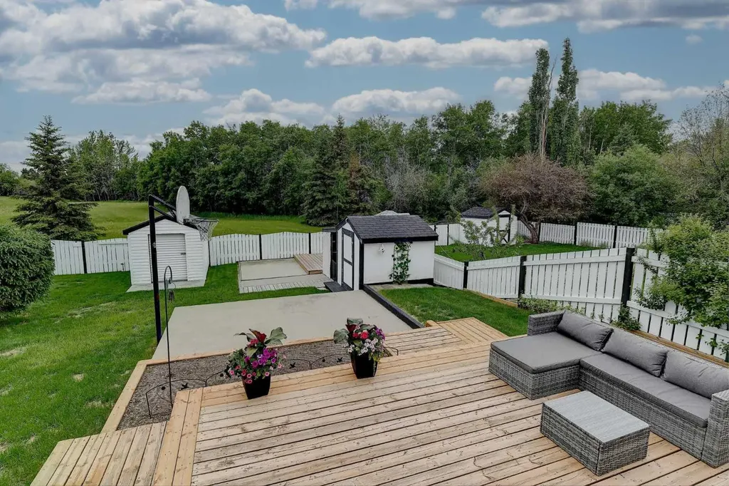 11429 110 Avenue Crescent Fairview AB T0H 1L0