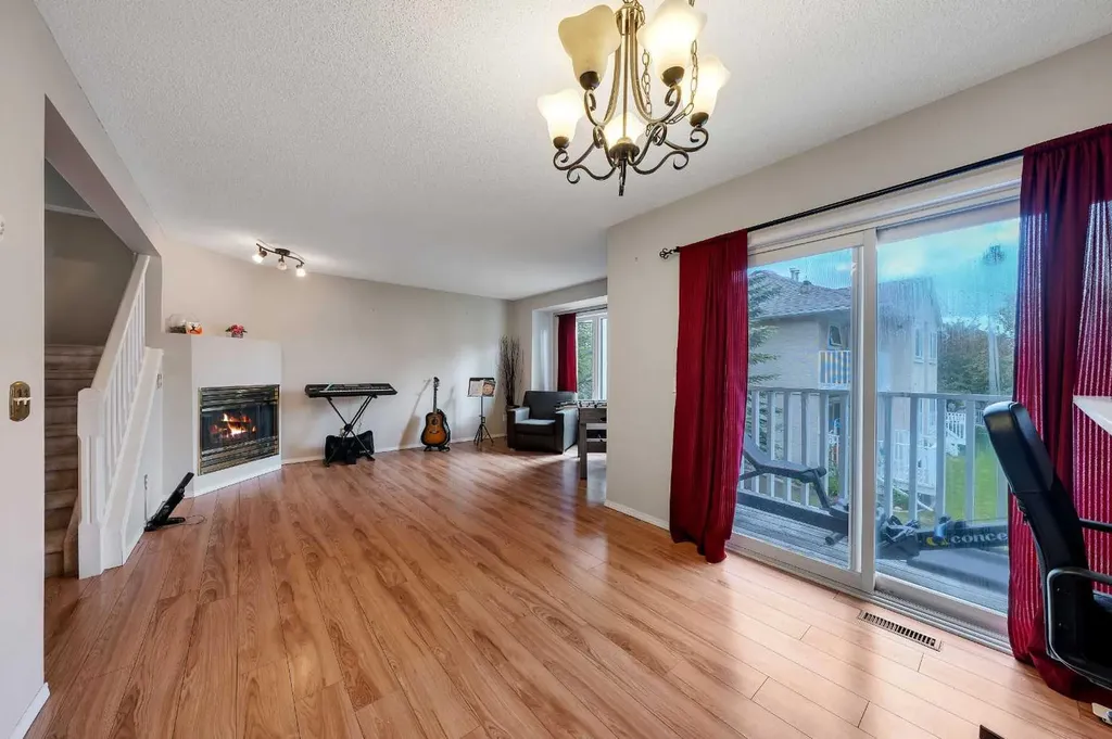 388 Sandarac Drive NW Calgary AB T3K 4E3