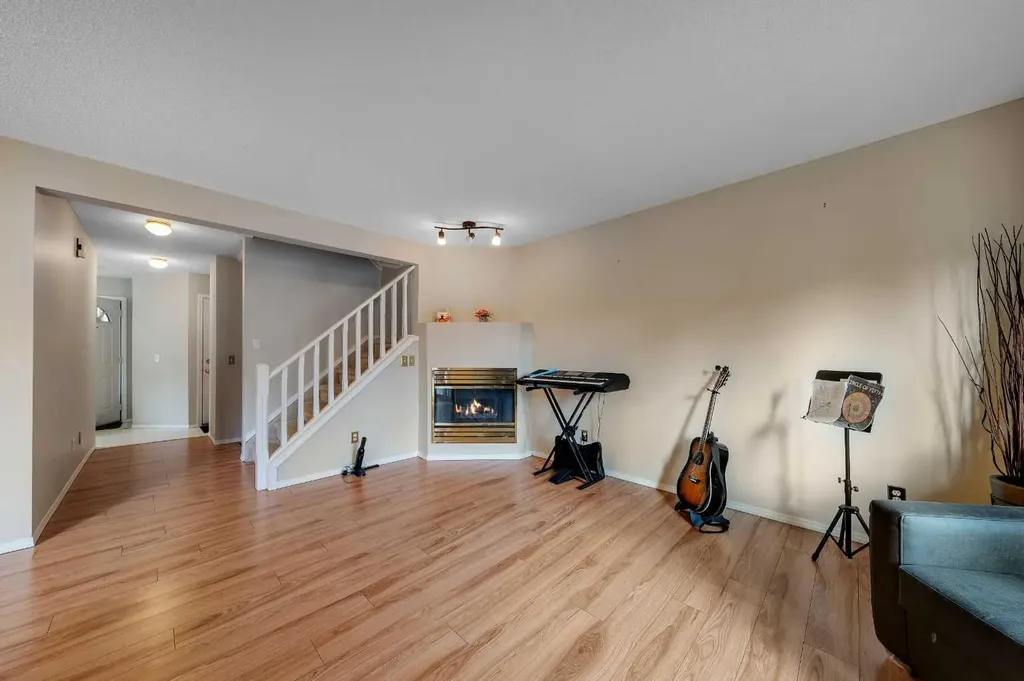 388 Sandarac Drive NW Calgary AB T3K 4E3