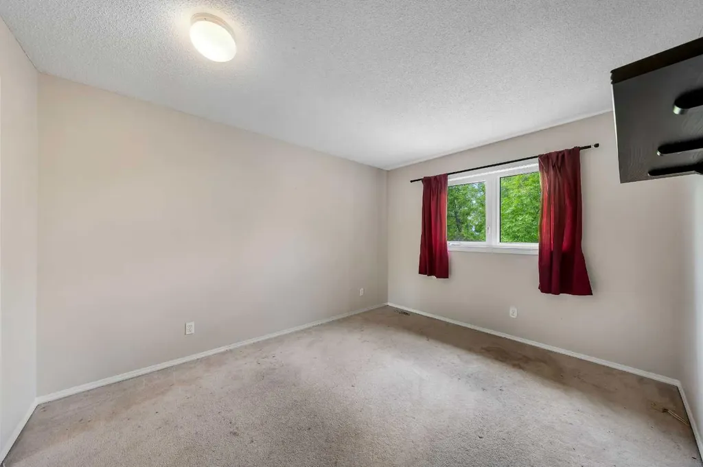 388 Sandarac Drive NW Calgary AB T3K 4E3