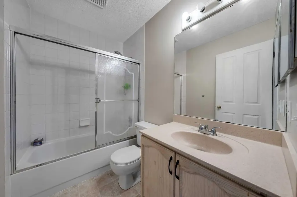 388 Sandarac Drive NW Calgary AB T3K 4E3