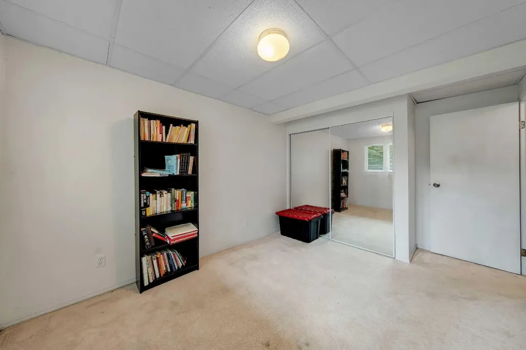 388 Sandarac Drive NW Calgary AB T3K 4E3