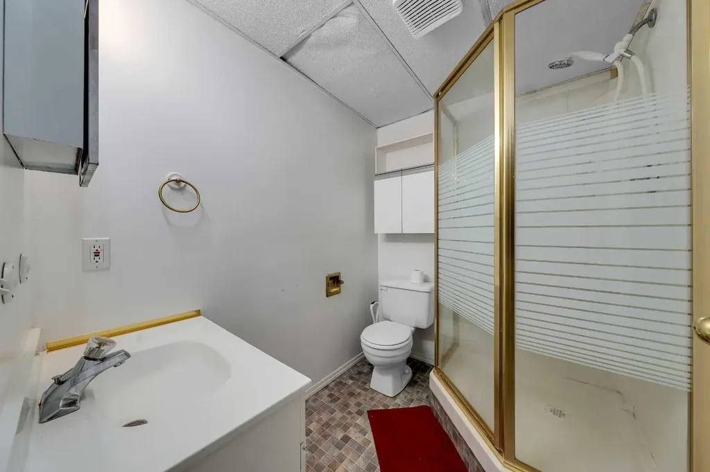 388 Sandarac Drive NW Calgary AB T3K 4E3