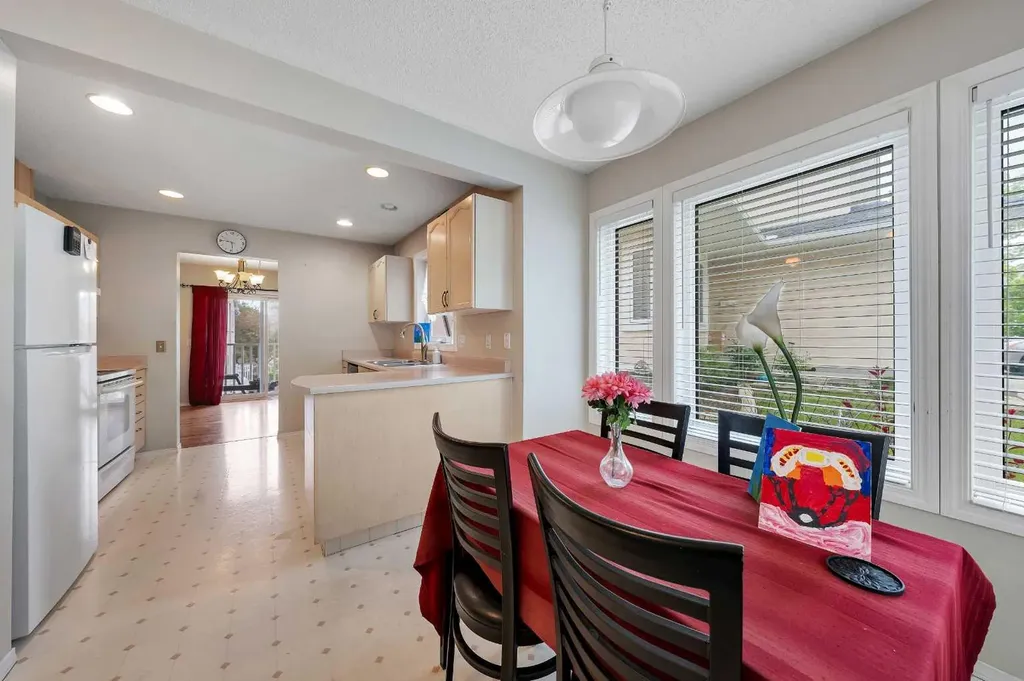 388 Sandarac Drive NW Calgary AB T3K 4E3