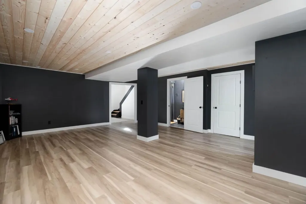 28 Alberta Drive Fort Mcmurray AB T9H1P5
