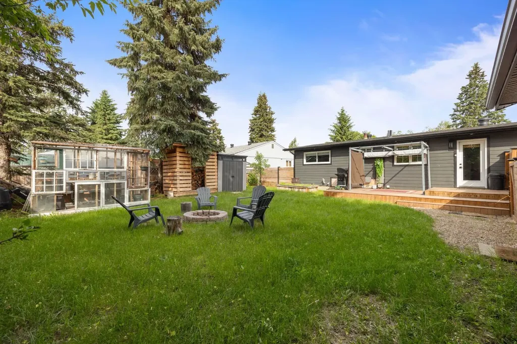28 Alberta Drive Fort Mcmurray AB T9H1P5