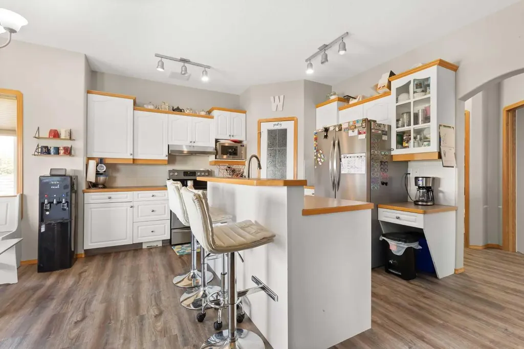 930 Kipling Crescent SW Redcliff AB T0J2P0