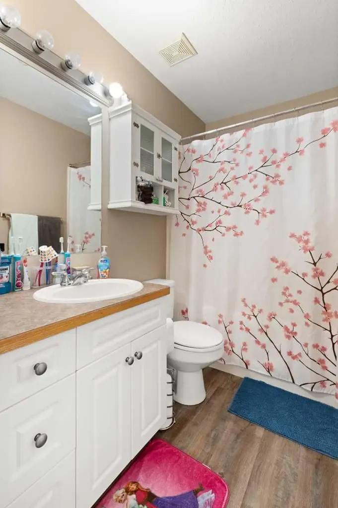 930 Kipling Crescent SW Redcliff AB T0J2P0