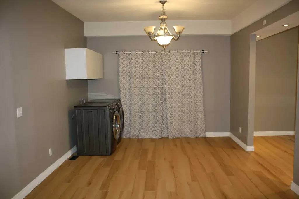 2114 22 Street Nanton AB T0L 1R0