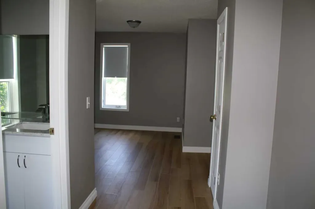 2114 22 Street Nanton AB T0L 1R0