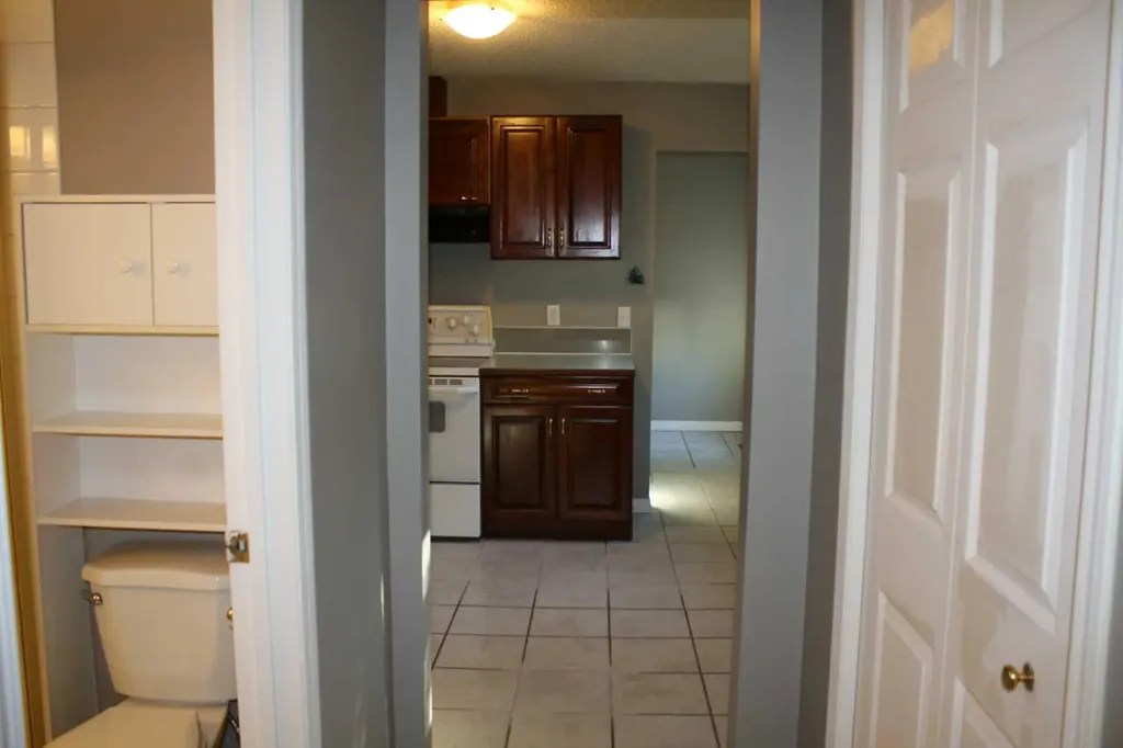 2114 22 Street Nanton AB T0L 1R0