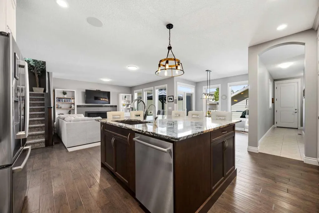 46 Cooperstown Court SW Airdrie AB T4B 2C5
