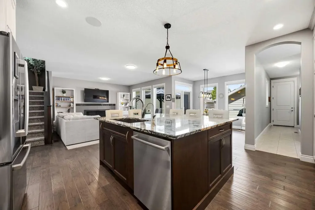 46 Cooperstown Court SW Airdrie AB T4B 2C5