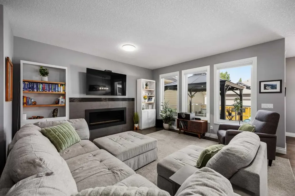46 Cooperstown Court SW Airdrie AB T4B 2C5
